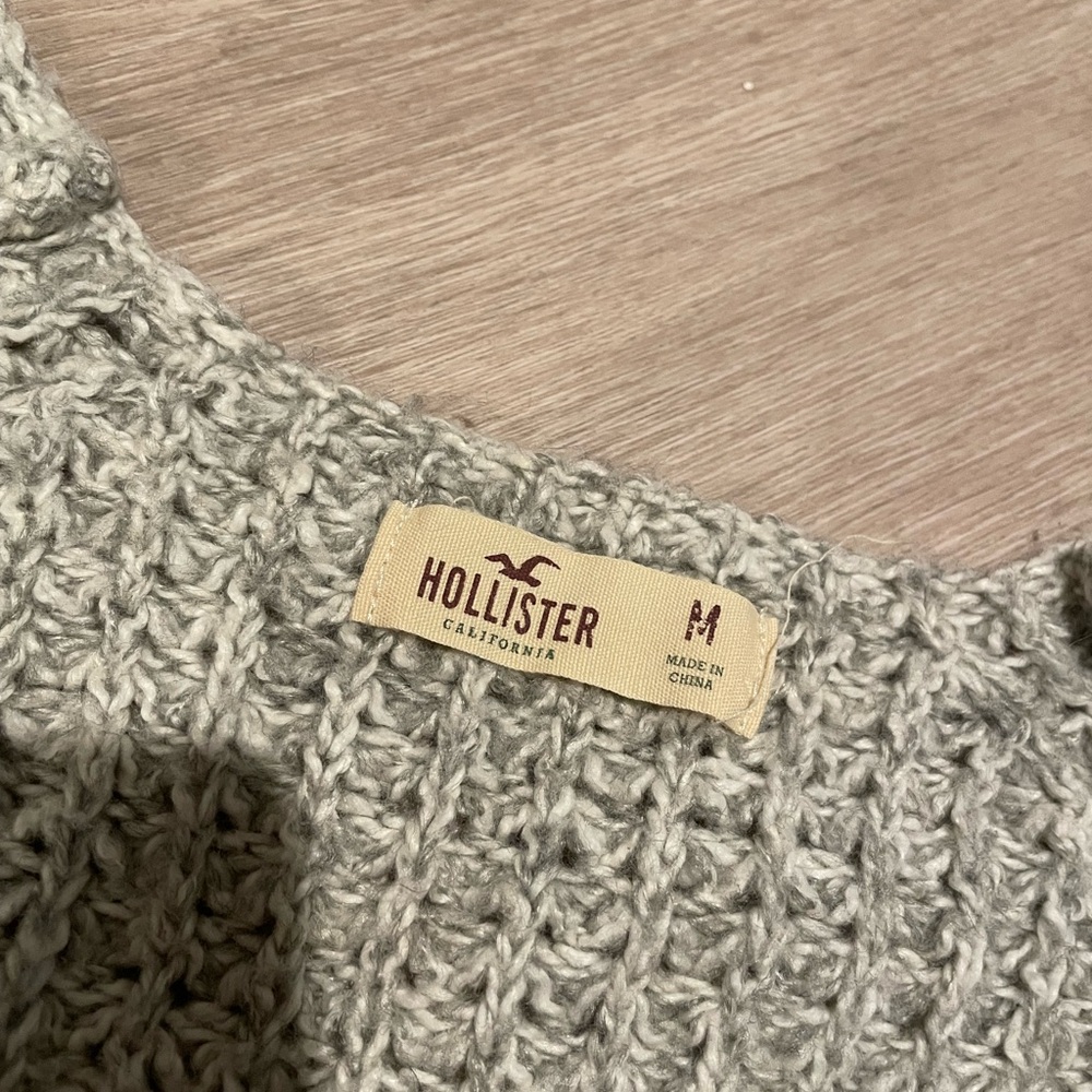 sweater - Picture 2 of 2